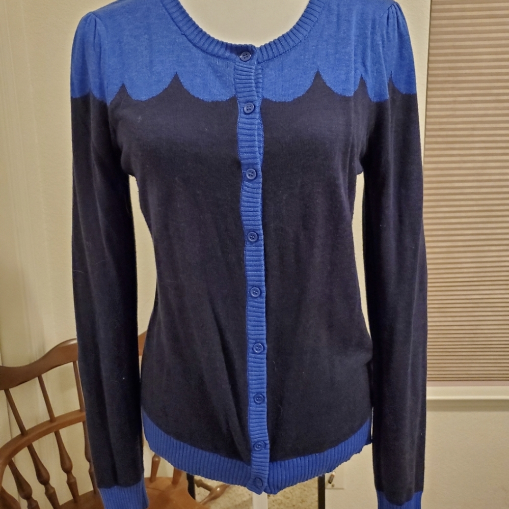 Modcloth Paris Cafe Scalloped Cardigan